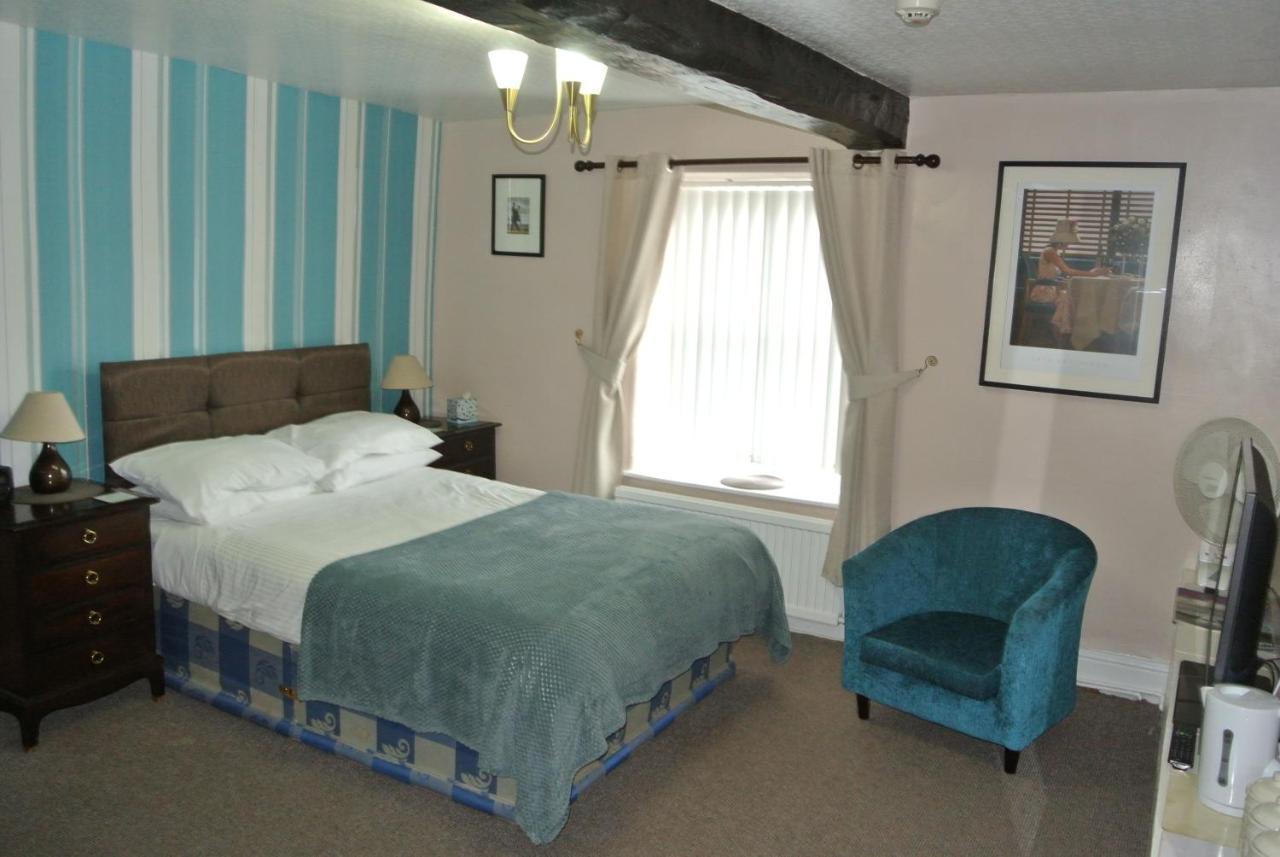 Old Castle Farm Guest House Brecon Room photo