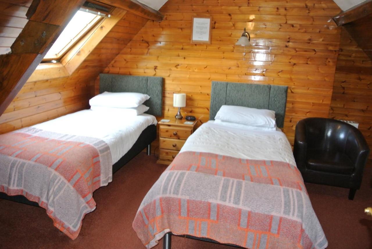 Old Castle Farm Guest House Brecon Room photo