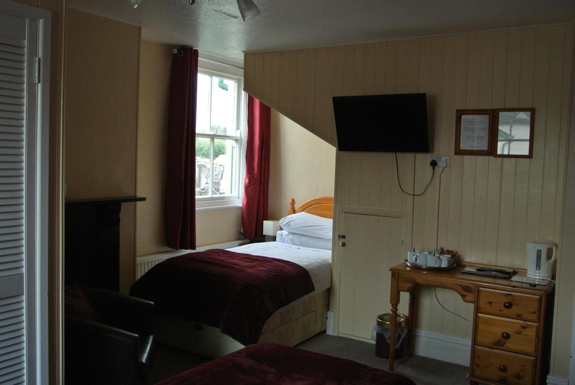 Old Castle Farm Guest House Brecon Room photo