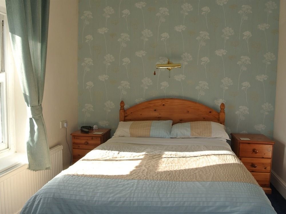 Old Castle Farm Guest House Brecon Exterior photo